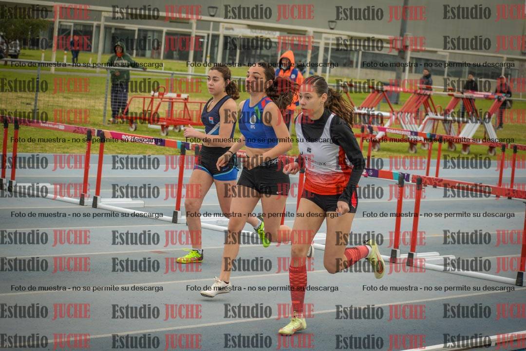 Fotos de los 80 m con vallas de mujeres