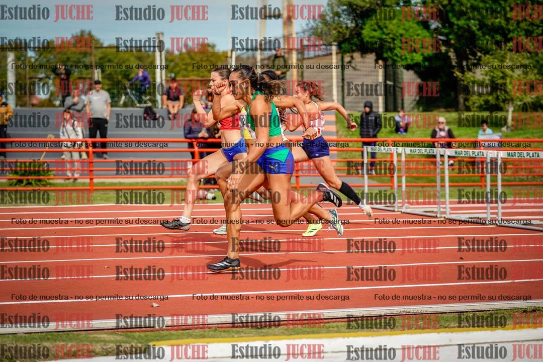 Fotos de los 100 m con vallas de mujeres
