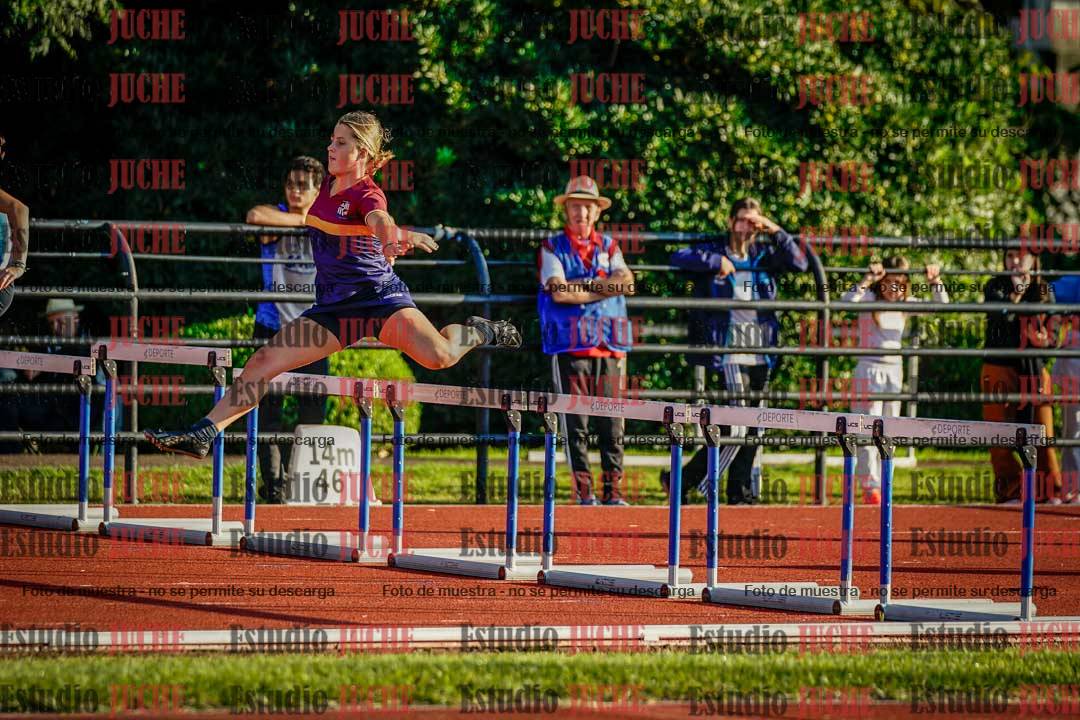 Fotos de los 100 m con vallas de mujeres - hepta 1