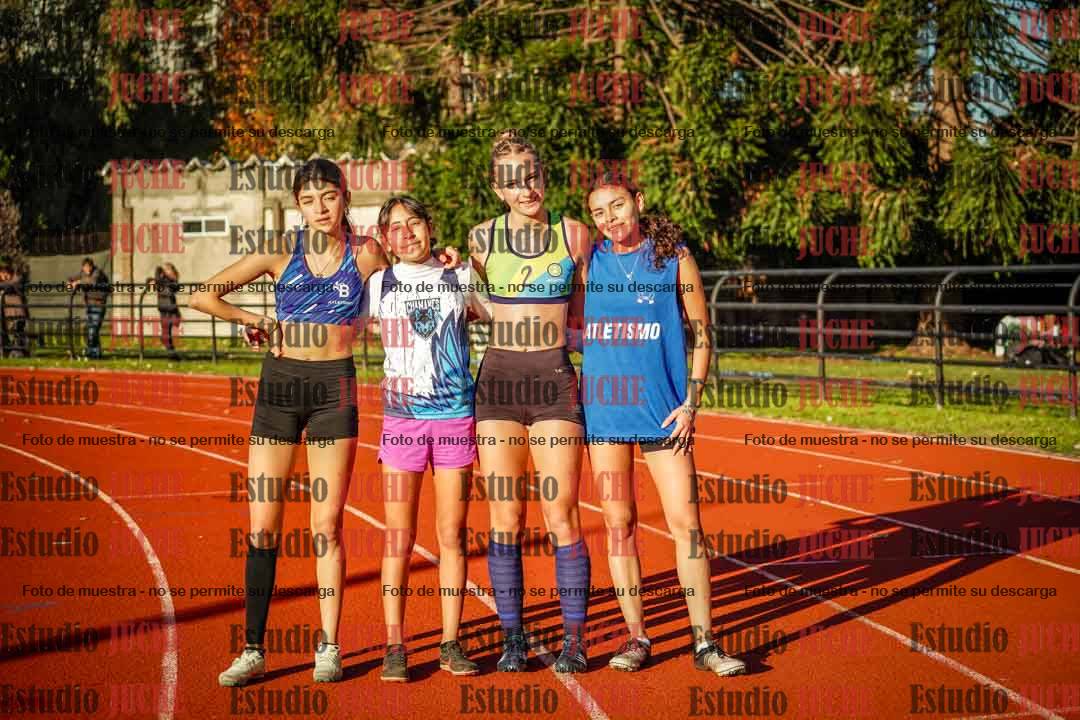 Fotos de los 295 m con vallas de mujeres