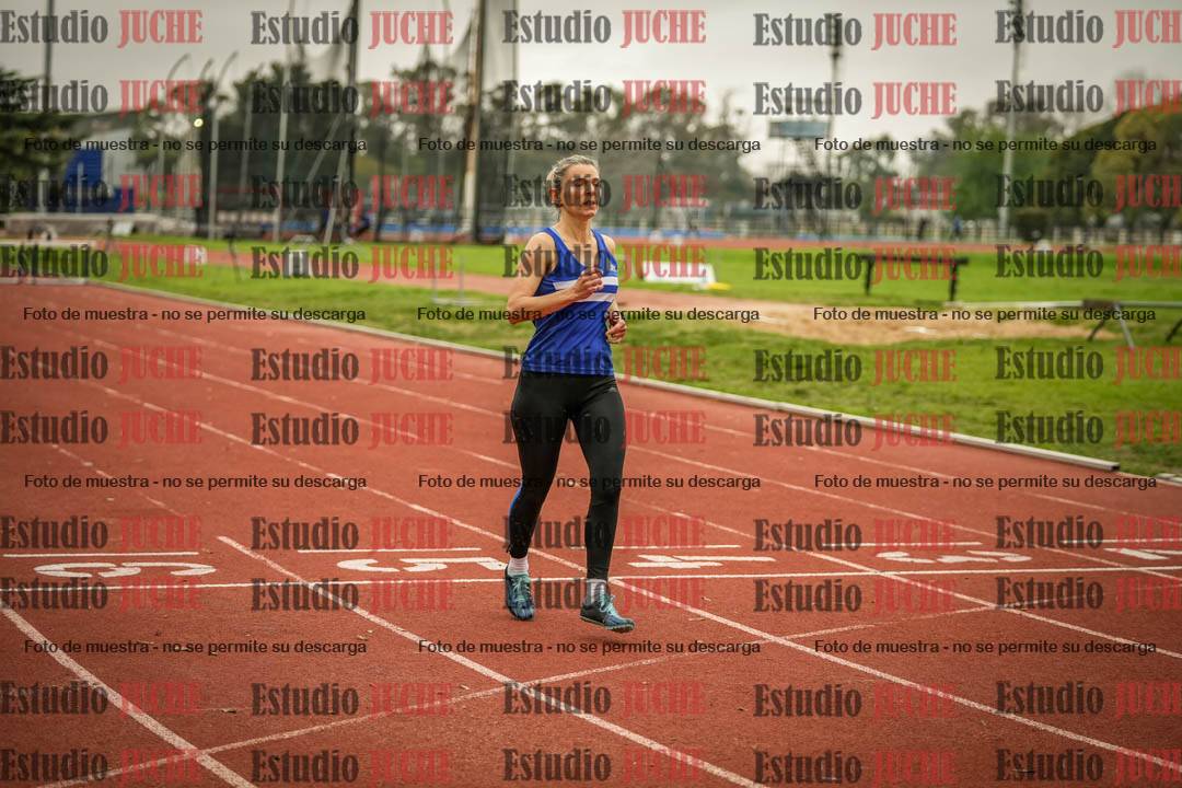 Fotos de los 295 m con vallas de mujeres - U16