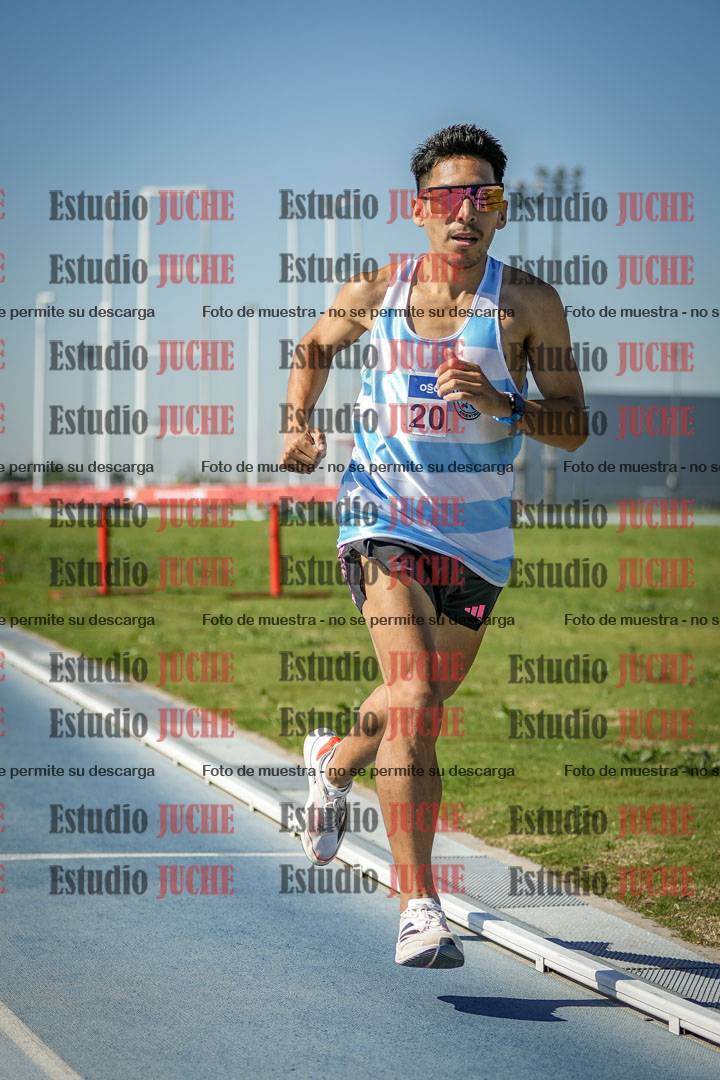 Fotos de los 5000 m de mujeres y varones - serie 1