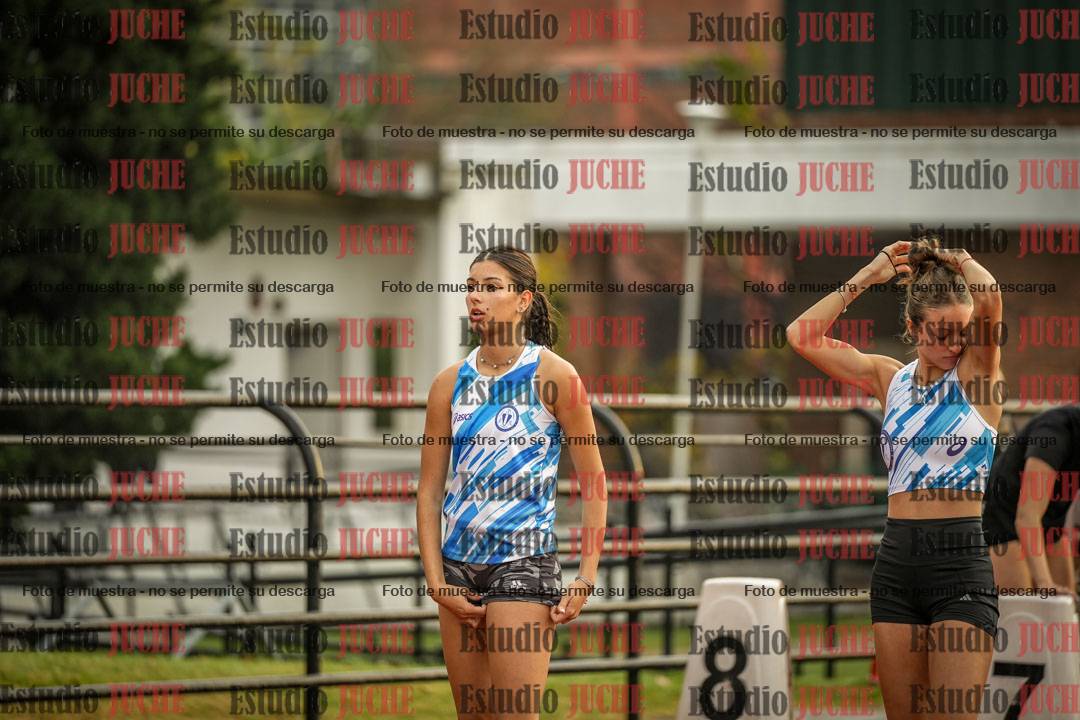 Fotos de los 100 m con vallas de mujeres
