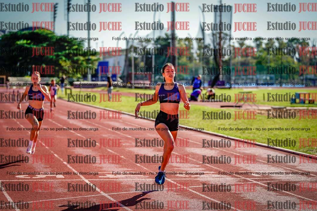 Fotos de los 295 m con vallas de mujeres