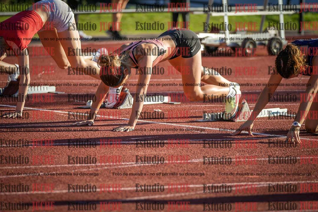 Fotos de los 100 m con vallas de mujeres