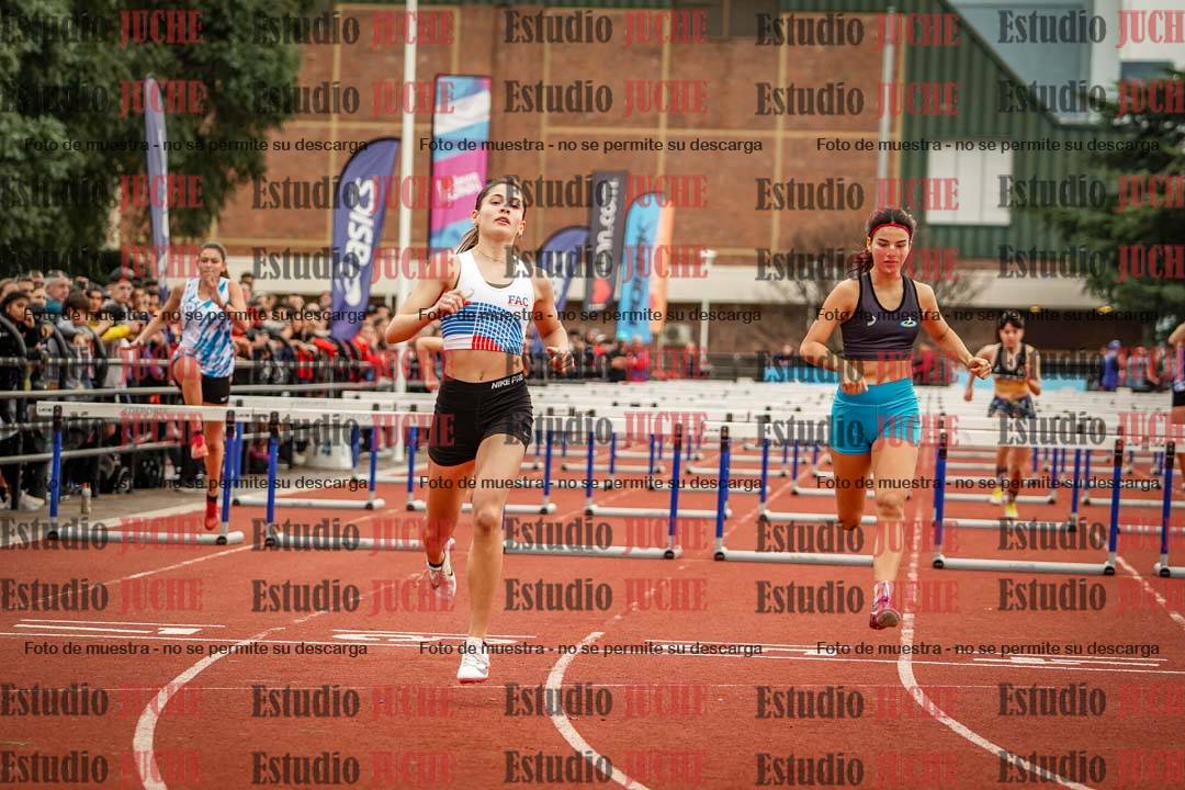 Fotos de los 100 m con vallas de mujeres