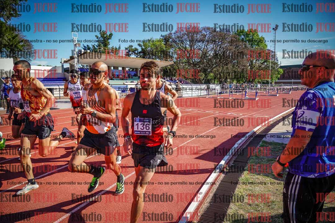 Fotos de los 10.000 m de varones - serie 1