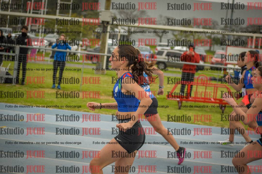 Fotos de los 80 m con vallas de mujeres