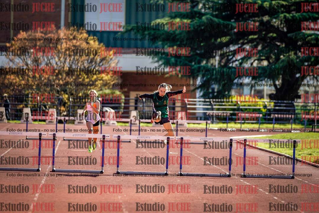 Fotos de los 295 m con vallas de mujeres