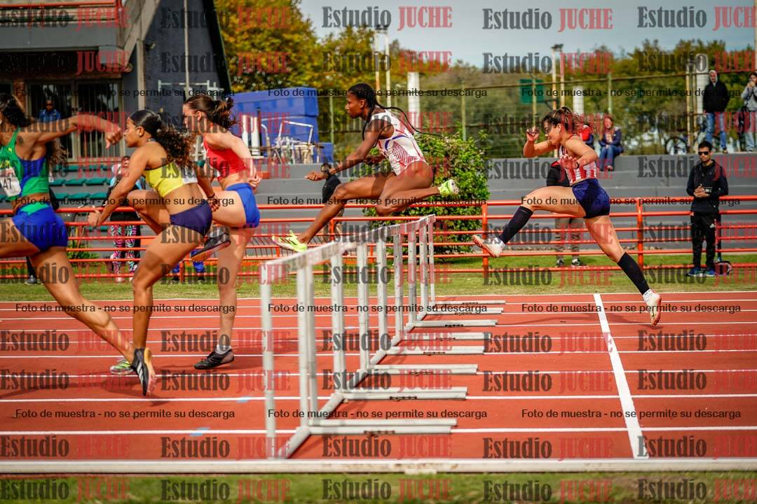 Fotos de los 100 m con vallas de mujeres