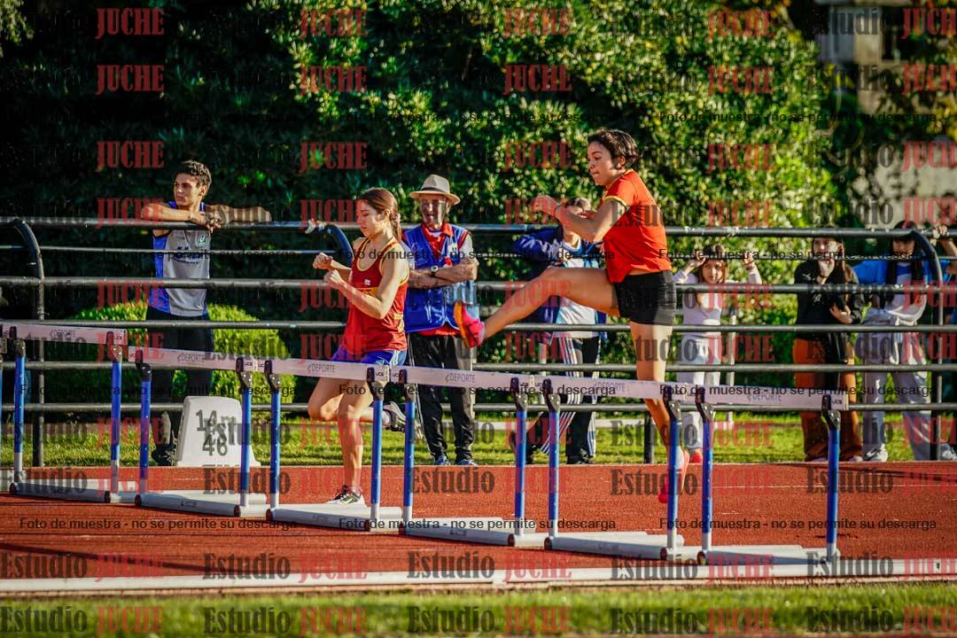 Fotos de los 100 m con vallas de mujeres - hepta 1