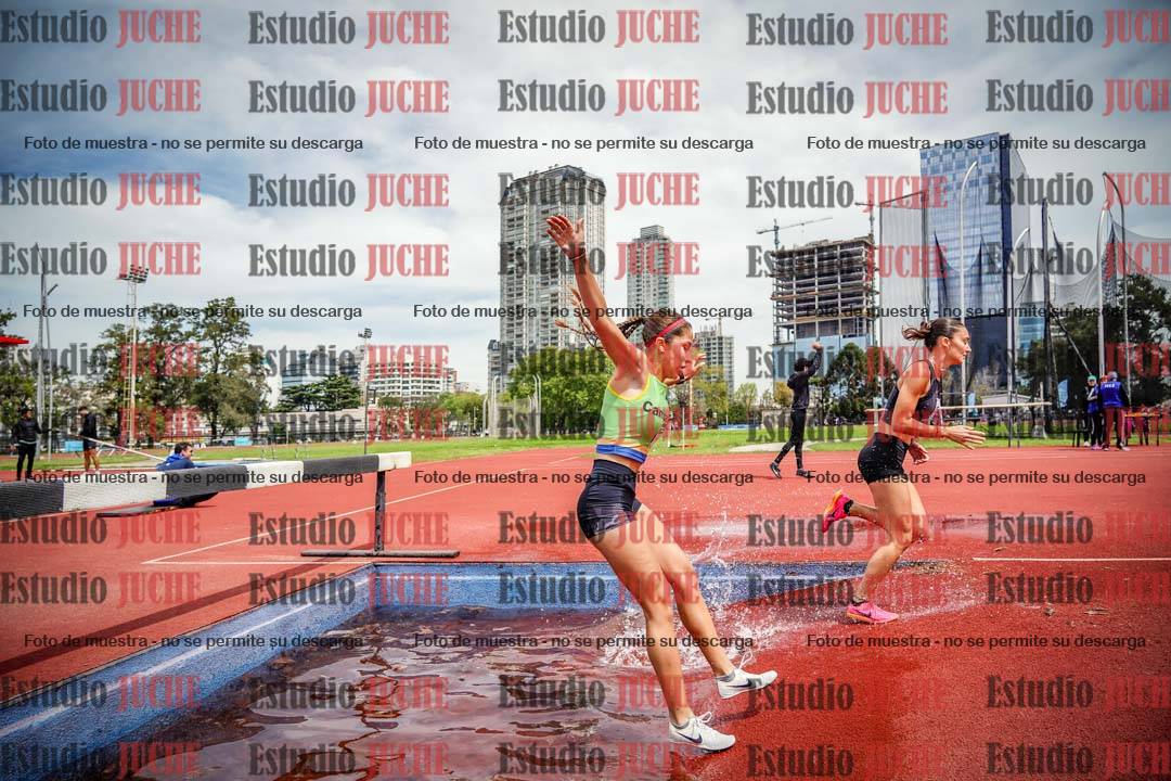 Fotos de los 2000 m con obstáculos de mujeres