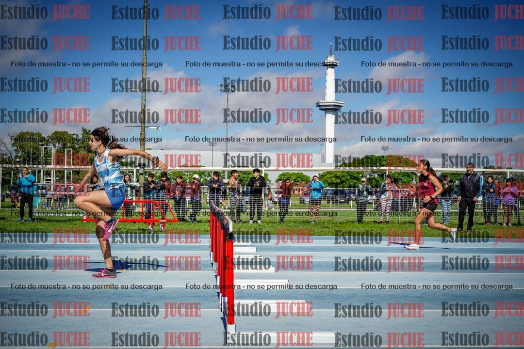 Fotos de los 80 m con vallas de mujeres