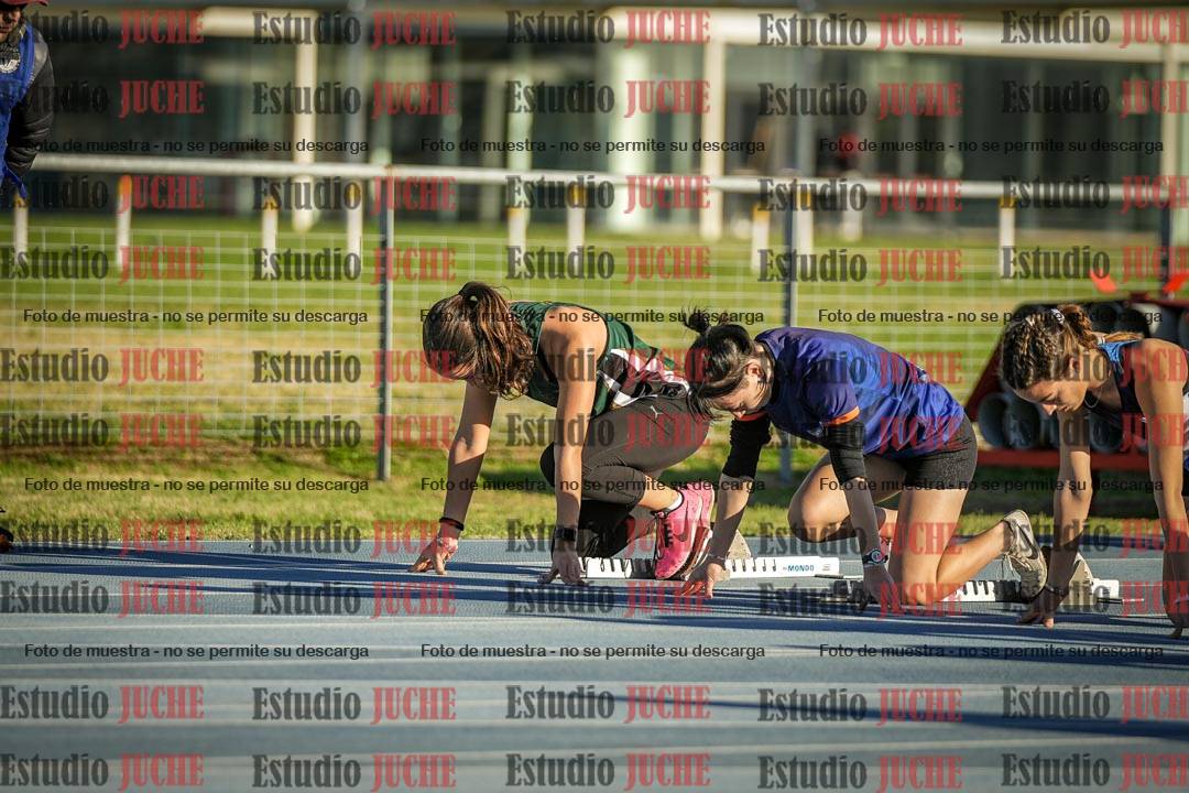 Fotos de los 100 m con vallas de mujeres