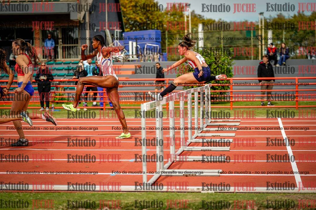 Fotos de los 100 m con vallas de mujeres