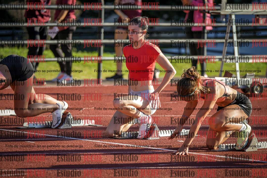 Fotos de los 100 m con vallas de mujeres