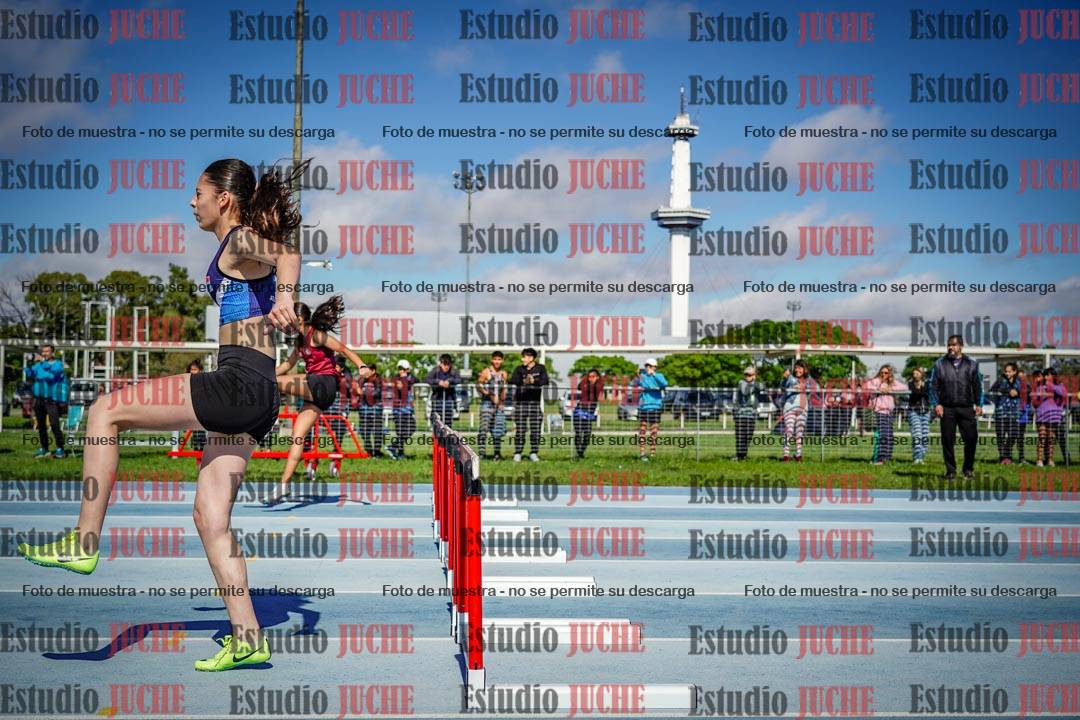 Fotos de los 80 m con vallas de mujeres