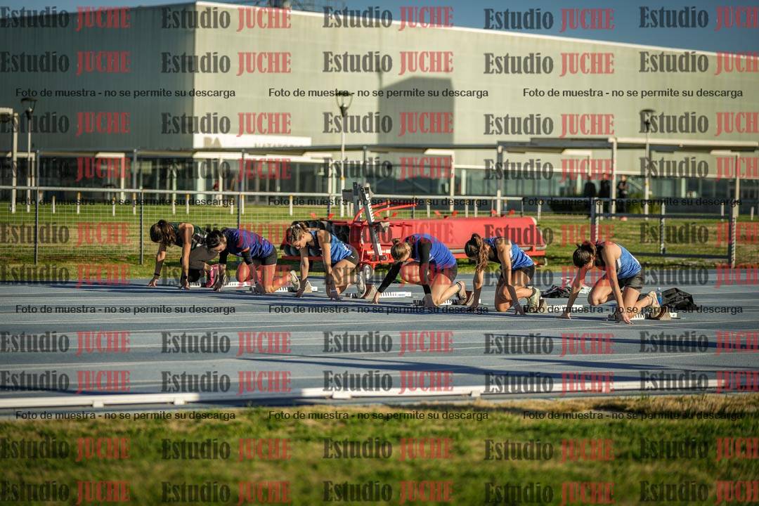 Fotos de los 100 m con vallas de mujeres