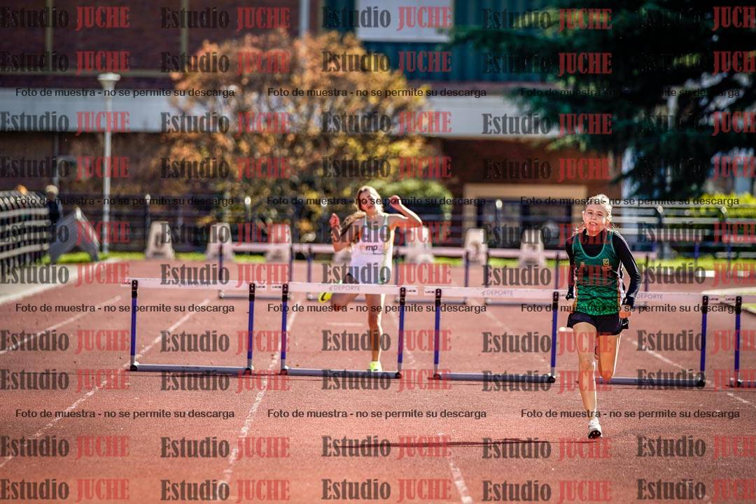 Fotos de los 295 m con vallas de mujeres