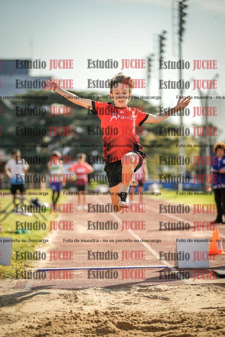 Fotos del salto en largo de varones - ambas categorías