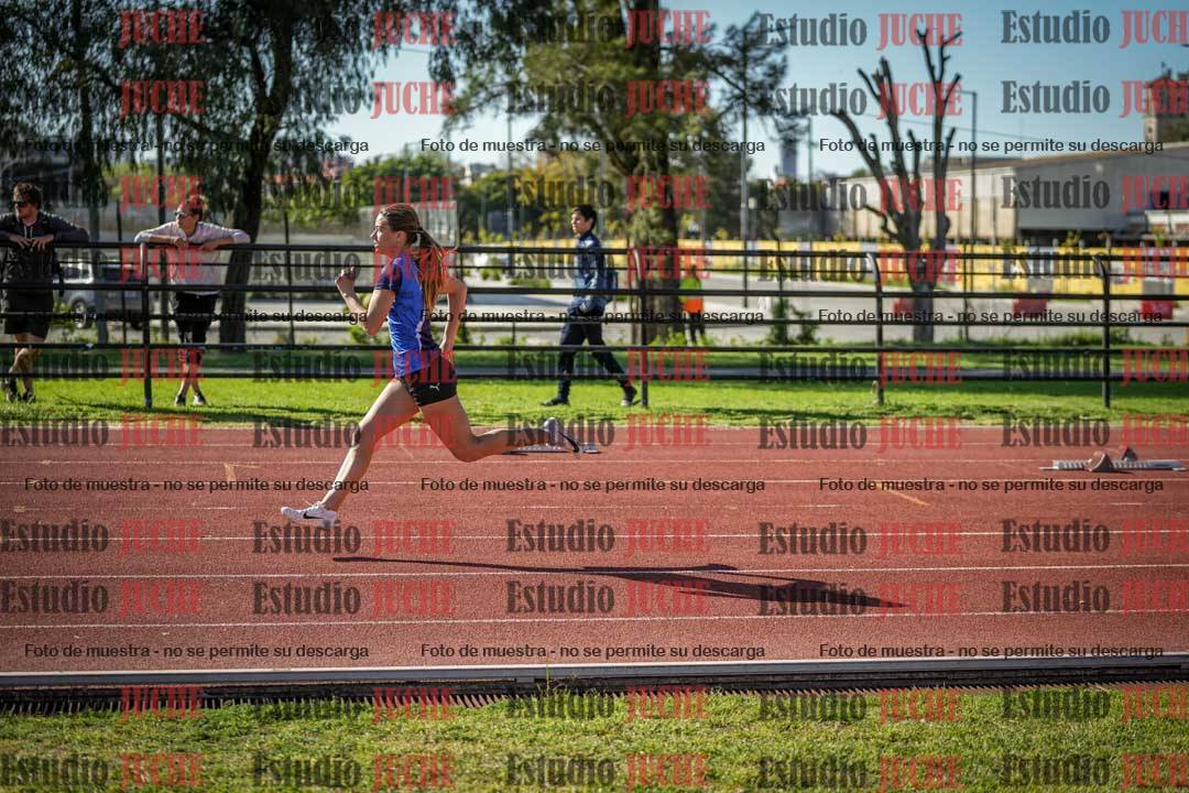 Fotos de los 295 m con vallas de mujeres