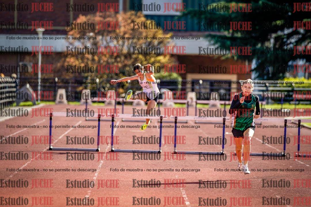 Fotos de los 295 m con vallas de mujeres
