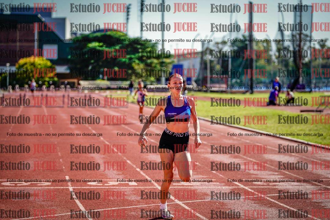 Fotos de los 295 m con vallas de mujeres