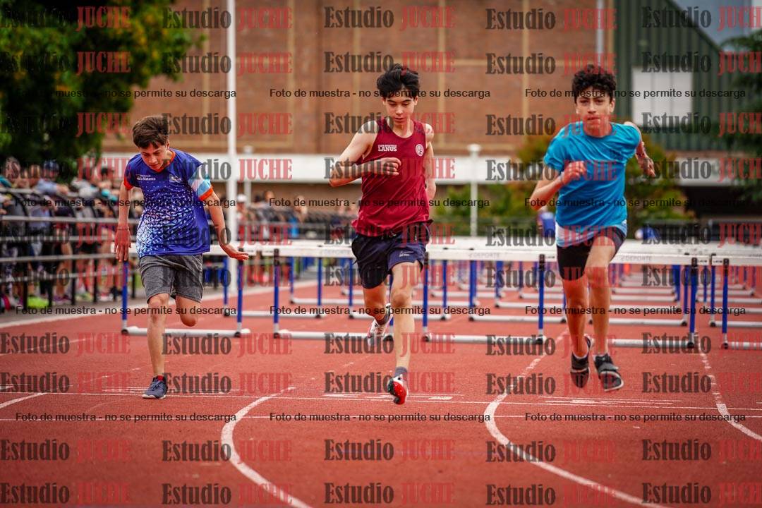 Fotos de los 80 m con vallas de varones