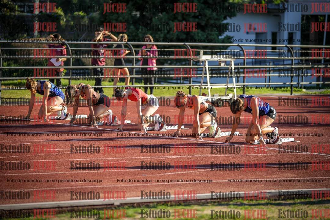 Fotos de los 100 m con vallas de mujeres