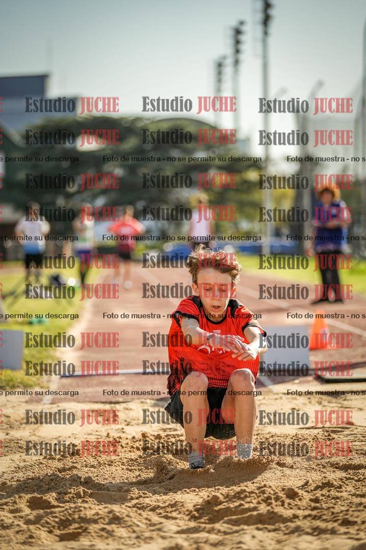 Fotos del salto en largo de varones - ambas categorías