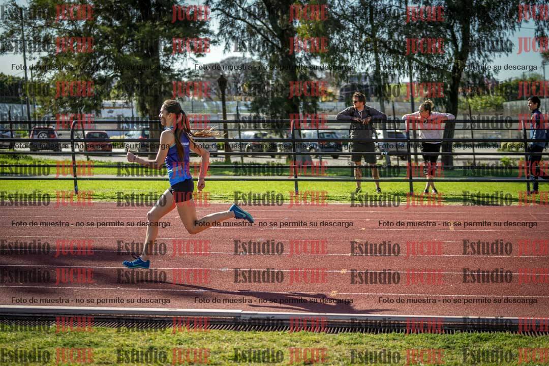 Fotos de los 295 m con vallas de mujeres