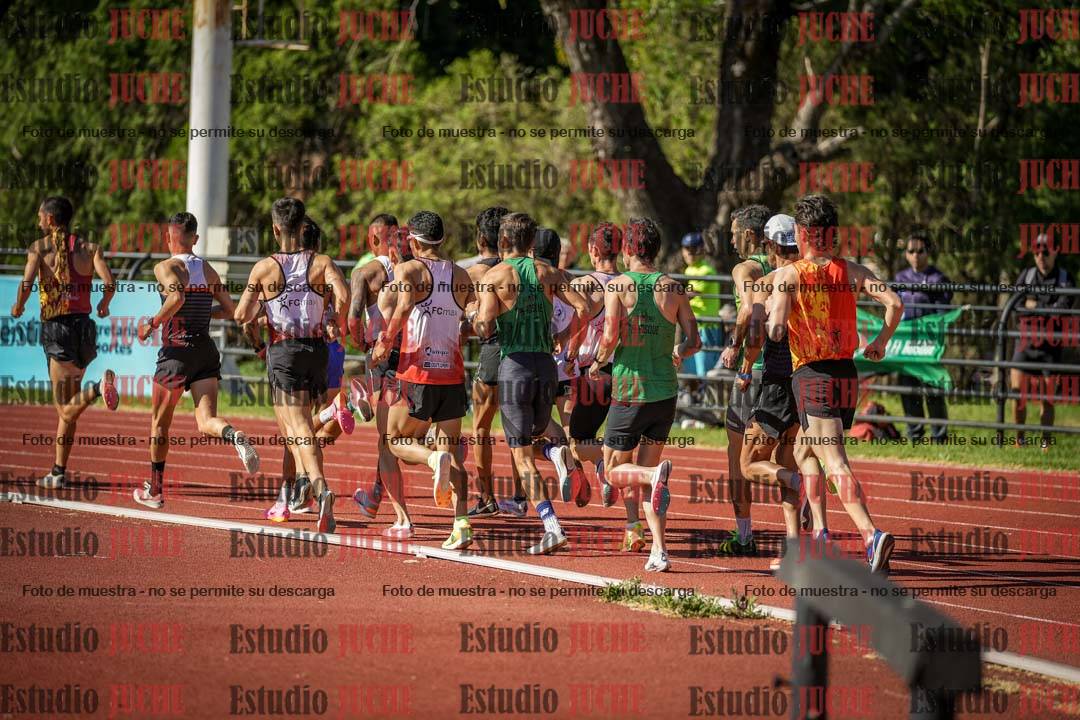 Fotos de los 10.000 m de varones - serie 1