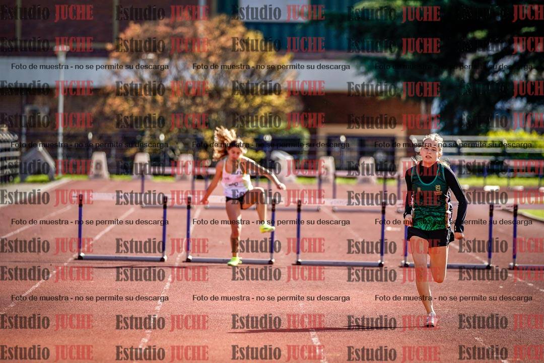 Fotos de los 295 m con vallas de mujeres