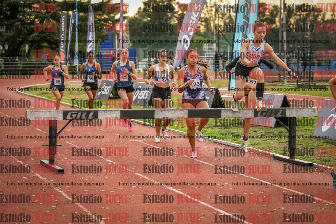 Fotos de los 2000 m con obstáculos de mujeres