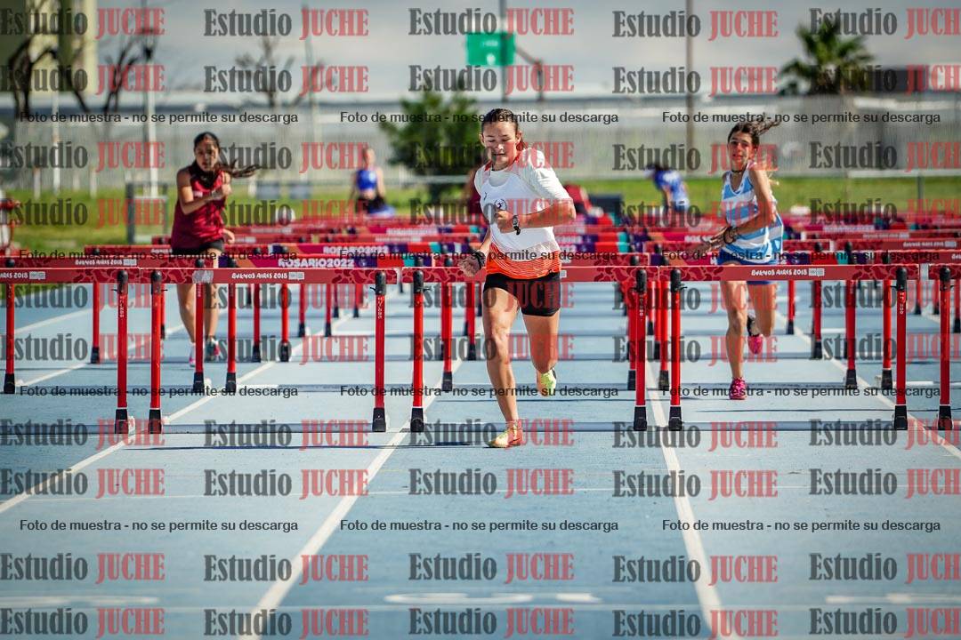 Fotos de los 80 m con vallas de mujeres