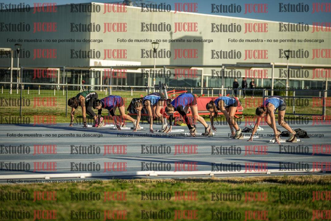 Fotos de los 100 m con vallas de mujeres