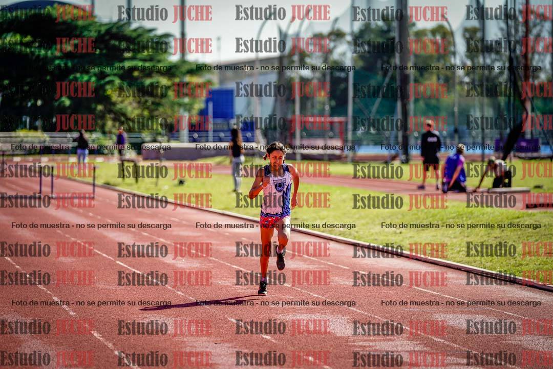 Fotos de los 295 m con vallas de mujeres