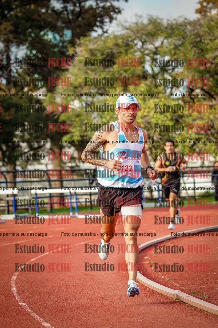 Fotos de los 3000 m con obstáculos de varones