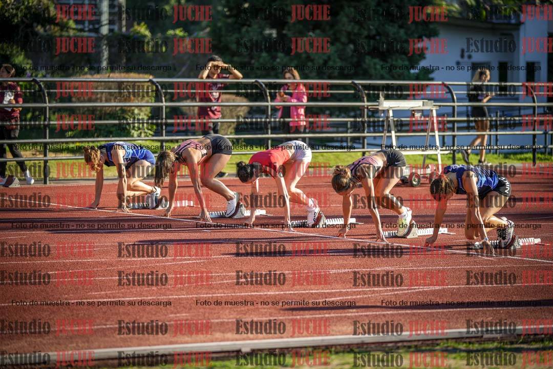 Fotos de los 100 m con vallas de mujeres