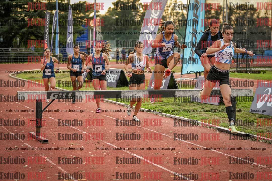 Fotos de los 2000 m con obstáculos de mujeres