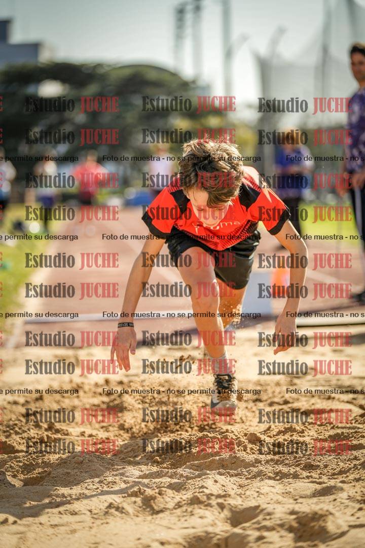 Fotos del salto en largo de varones - ambas categorías
