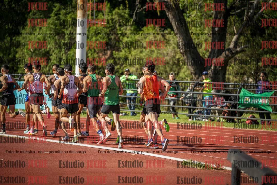 Fotos de los 10.000 m de varones - serie 1