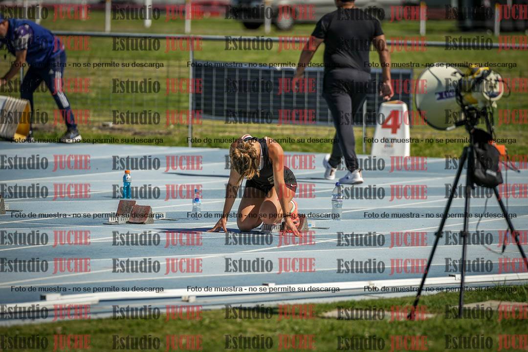 Fotos de los 100 m con vallas de mujeres