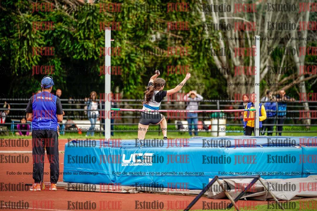 Fotos del salto en alto de mujeres