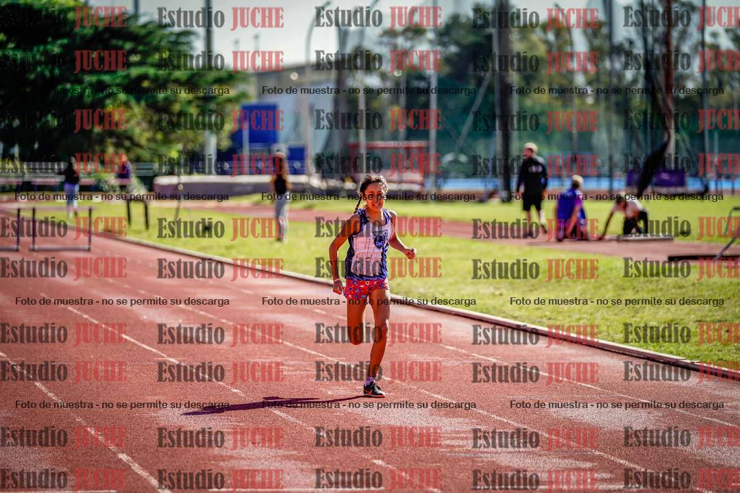 Fotos de los 295 m con vallas de mujeres