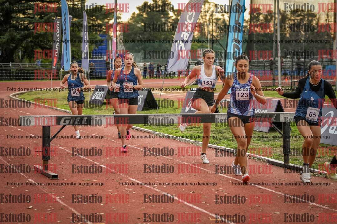 Fotos de los 2000 m con obstáculos de mujeres