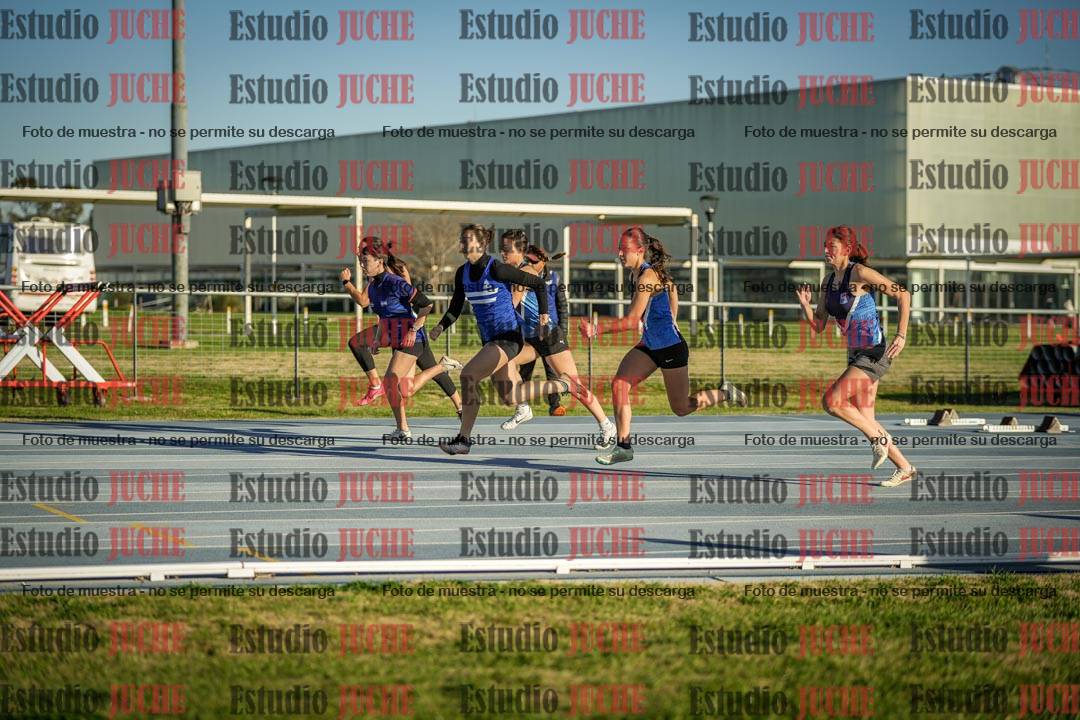 Fotos de los 100 m con vallas de mujeres