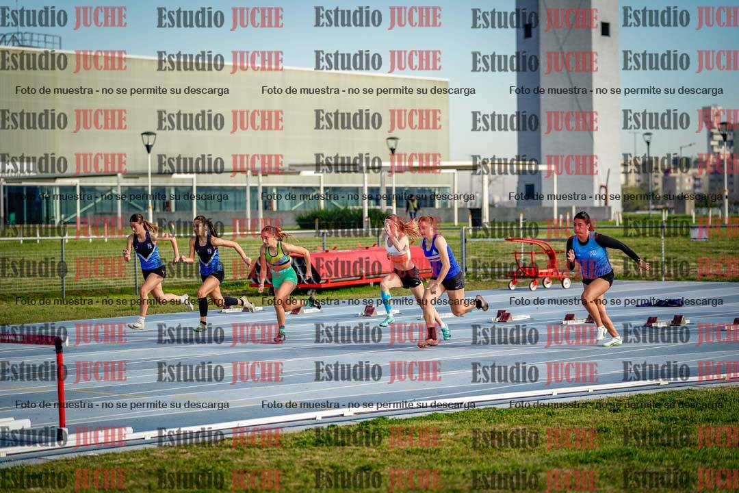 Fotos de los 100 m con vallas de mujeres