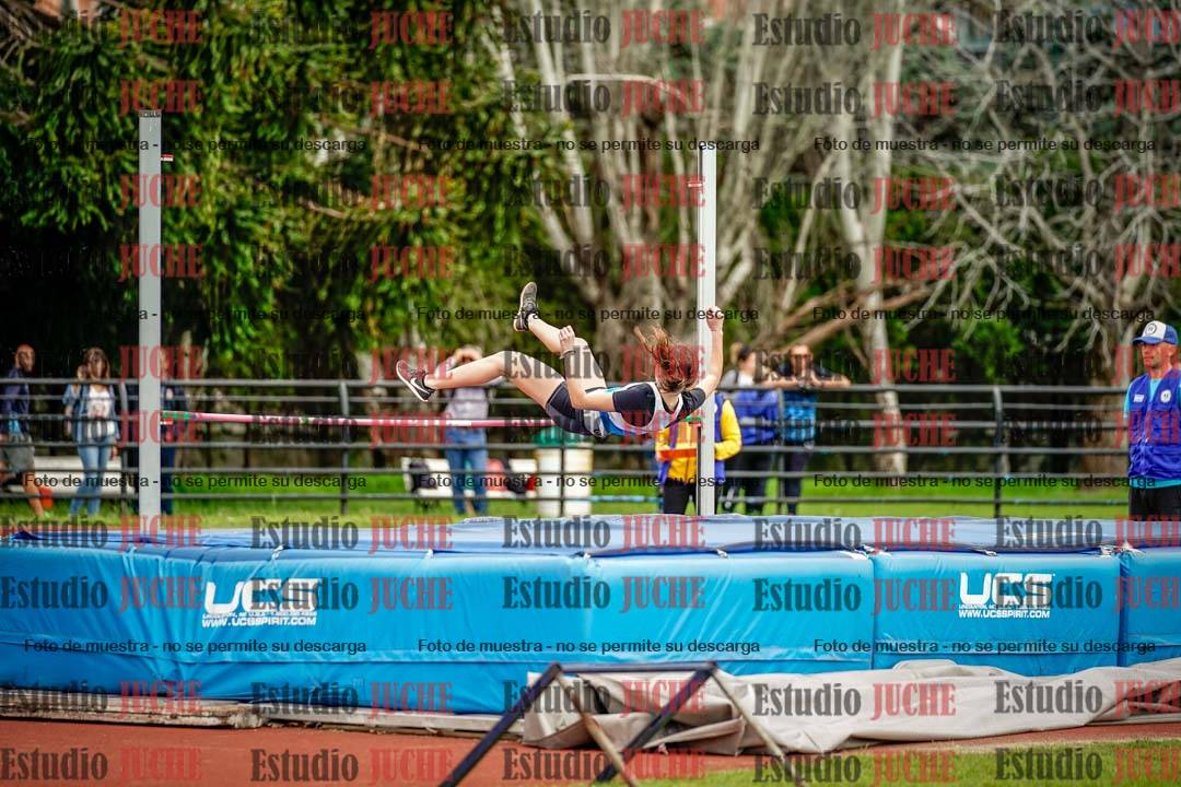 Fotos del salto en alto de mujeres