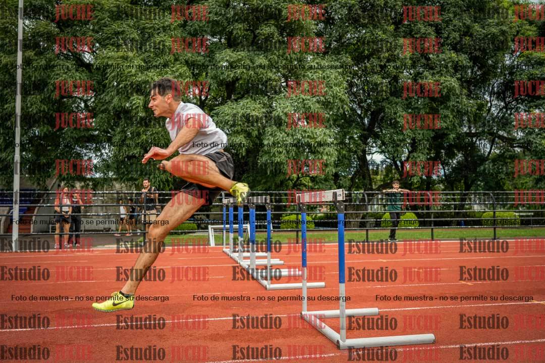 Fotos de los 110 m con vallas de varones - decatlón 6